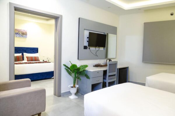 Triple Room - Image 7